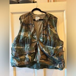 Duck Bay Camo Vest